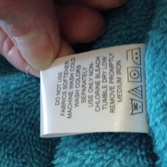 DREAMS CO. SWIM SUIT COVER OR AFTER BATH ROBE - Picture 7 of 8